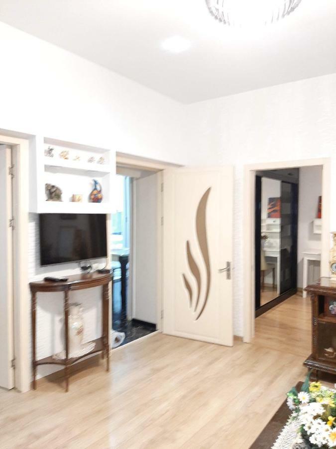 Newly Renovated House Apartment Tbilisi Luaran gambar